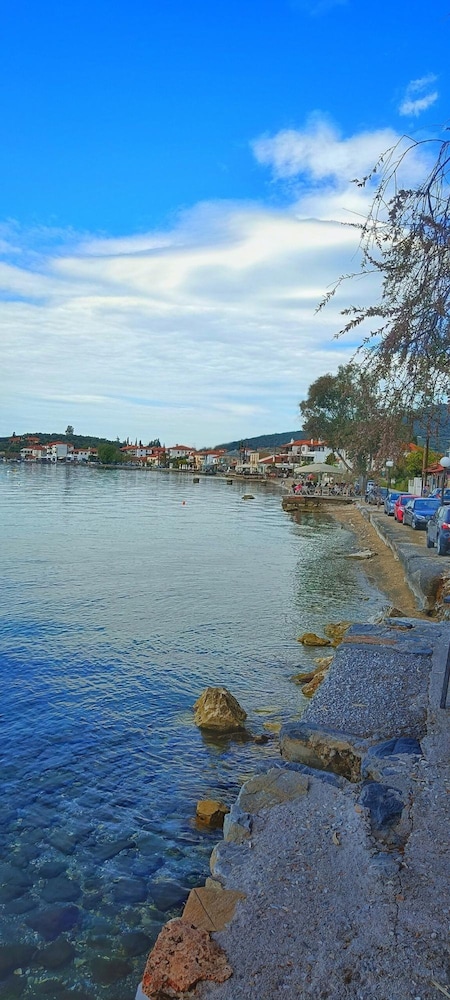 Orsiida Seaside Cottage K Gatzea