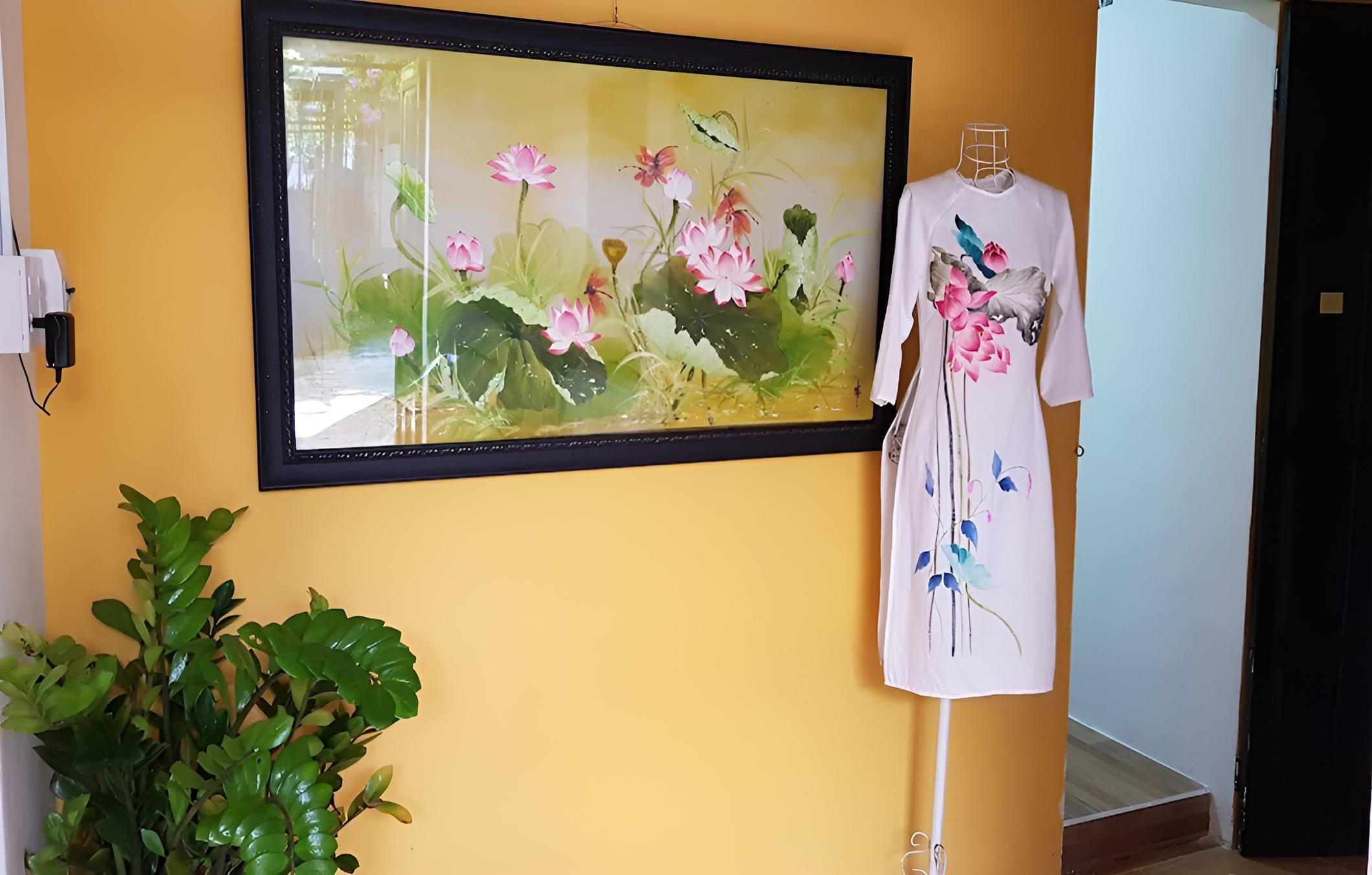 Lotus House
