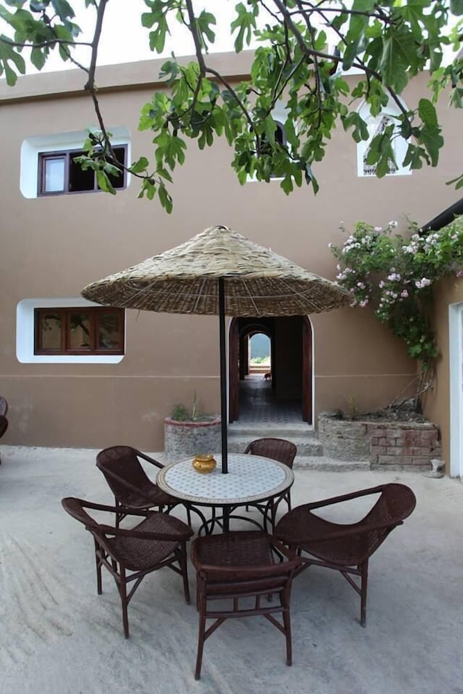 Gite Café Rueda - Hostel view 4