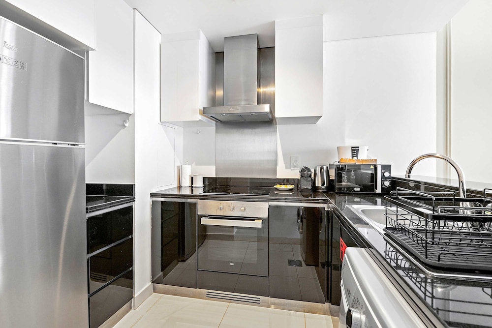 Silkhaus Beach Walking Distance Dubai Marina