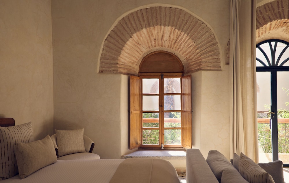 Nobu Riad