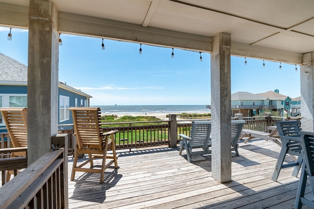 Chillax Inn 3 Bedroom Home by RedAwning