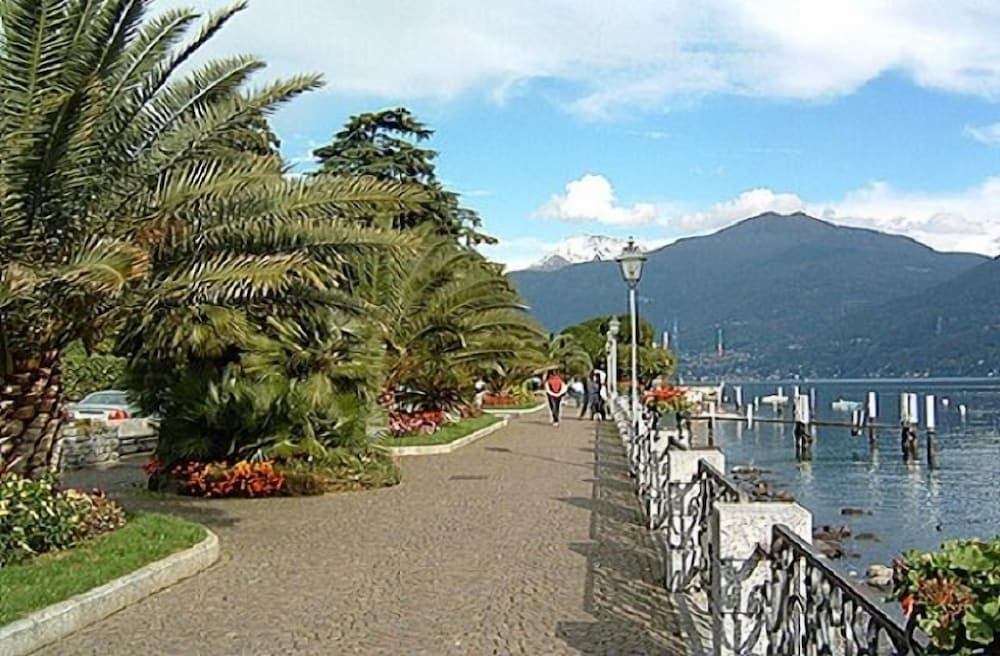 Menaggio Castello Panoramica