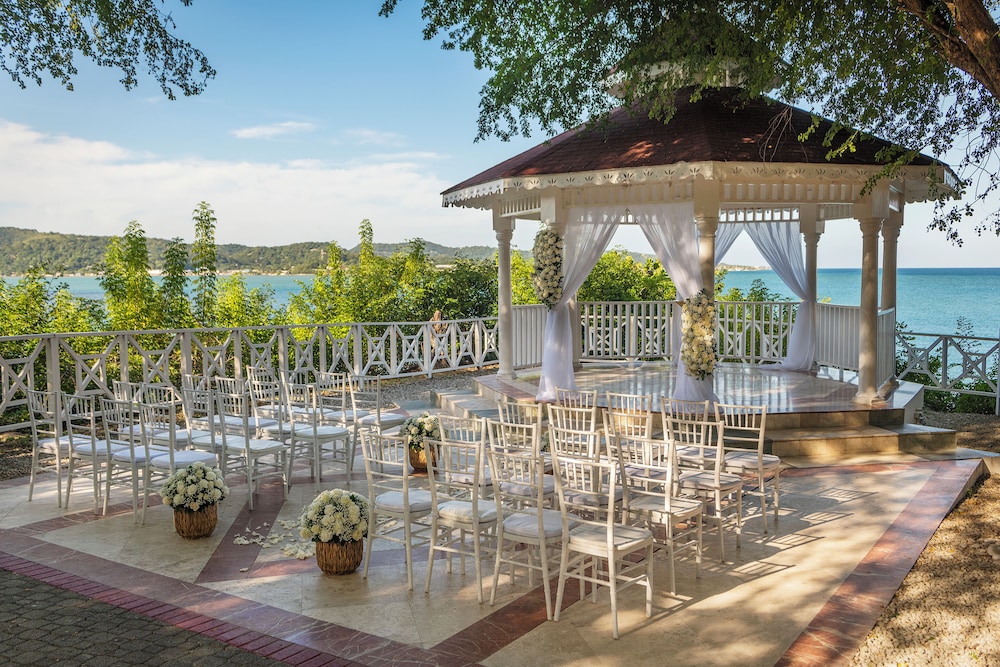 Grand Palladium Lady Hamilton Resort  Spa All Inclusive - Property Image 180