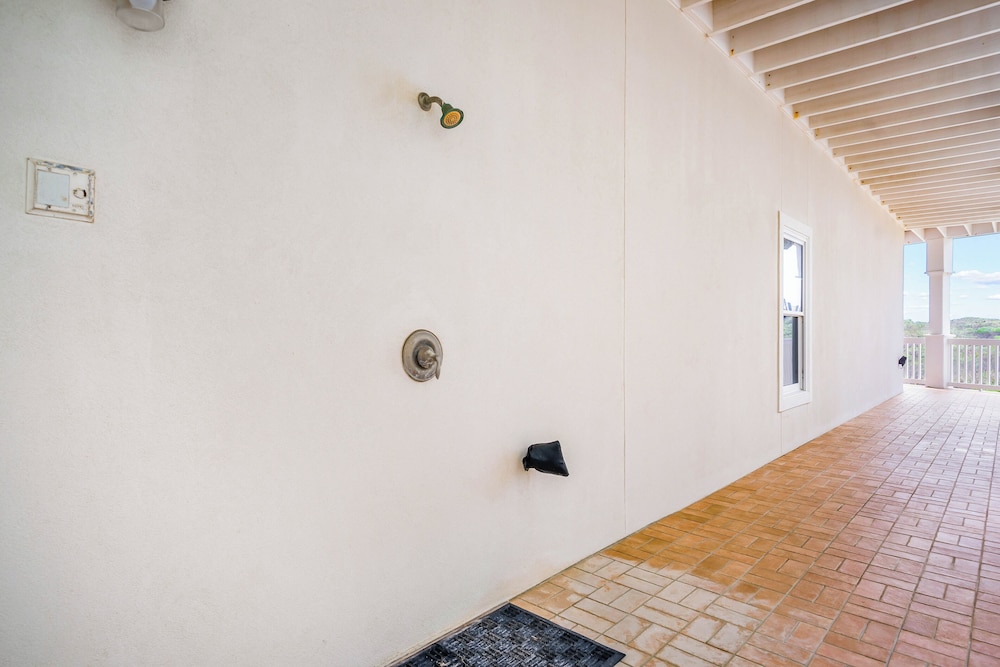 The Retreat 182 SE