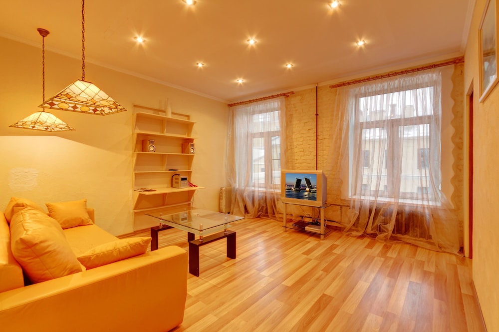 STN Apartments on Nevsky Prospect view 3