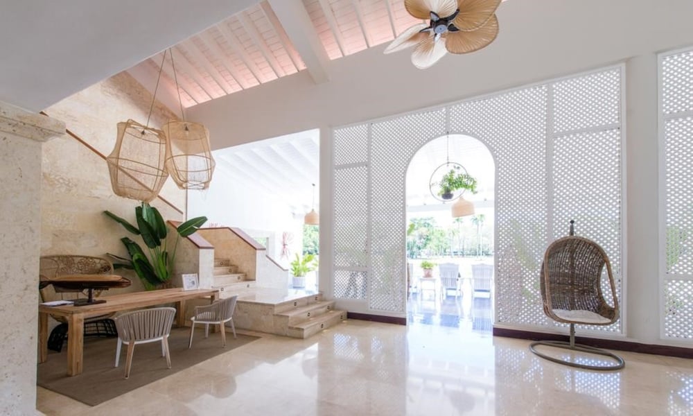 VH Atmosphere - Adults Only - Property Image 25