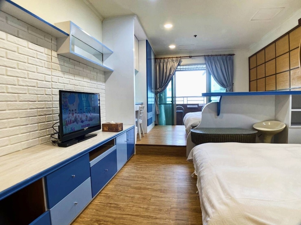 MB House