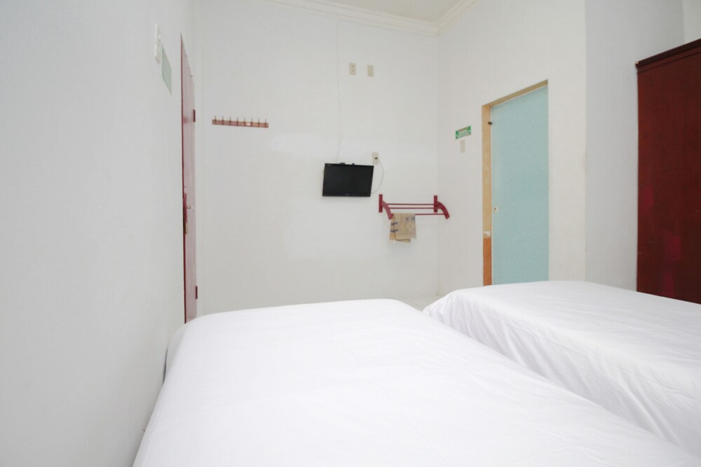 Serena Anggrek Hotel