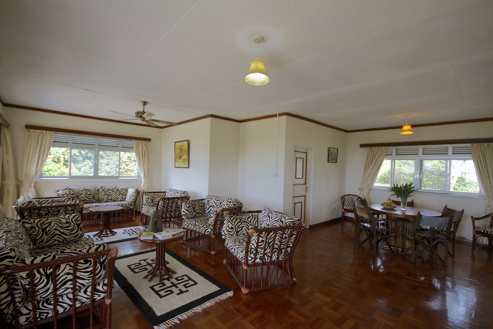Mweya Safari Lodge