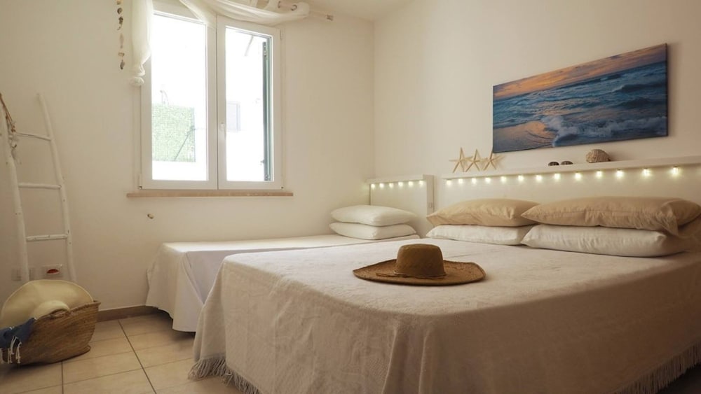 Villa del Mare 2 Three Bedrooms 700 Metres From the Beach