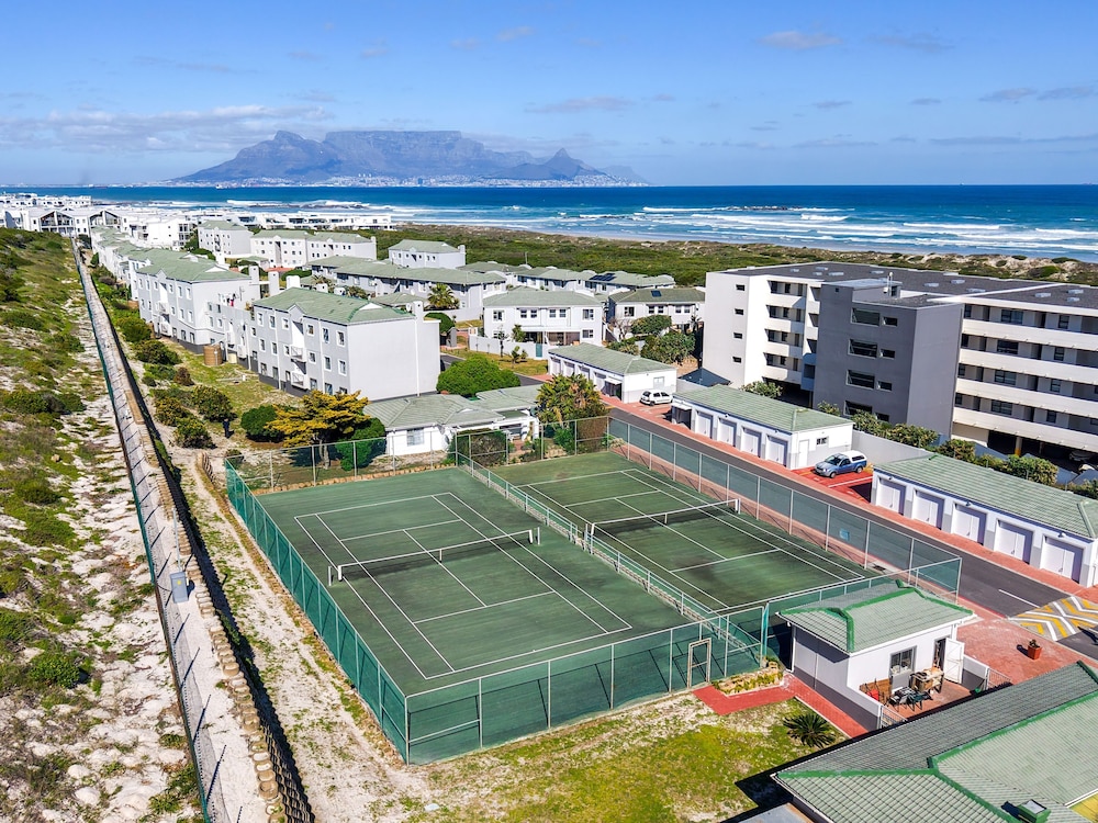 Big Bay Beach Club 137