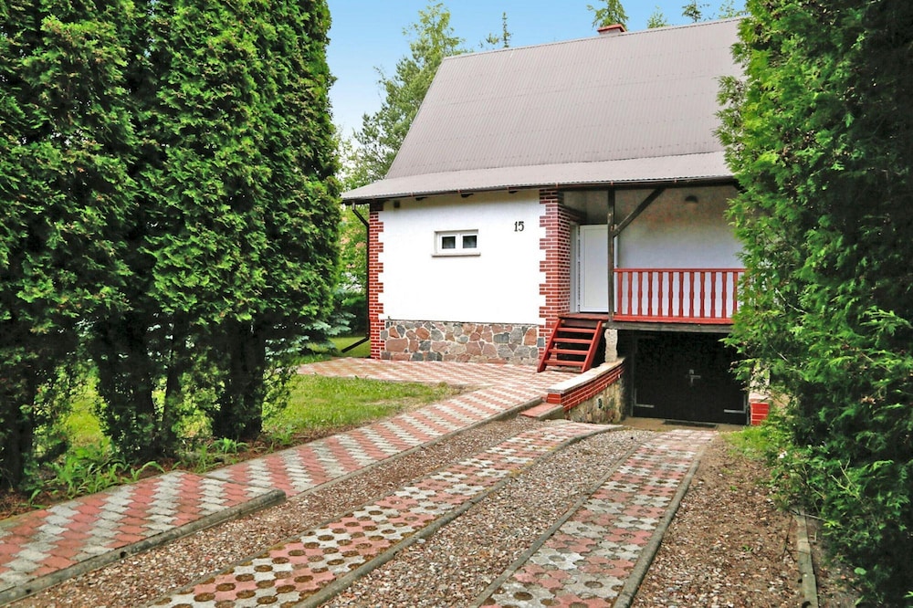 Holiday Home With Garden, Close to the Lake