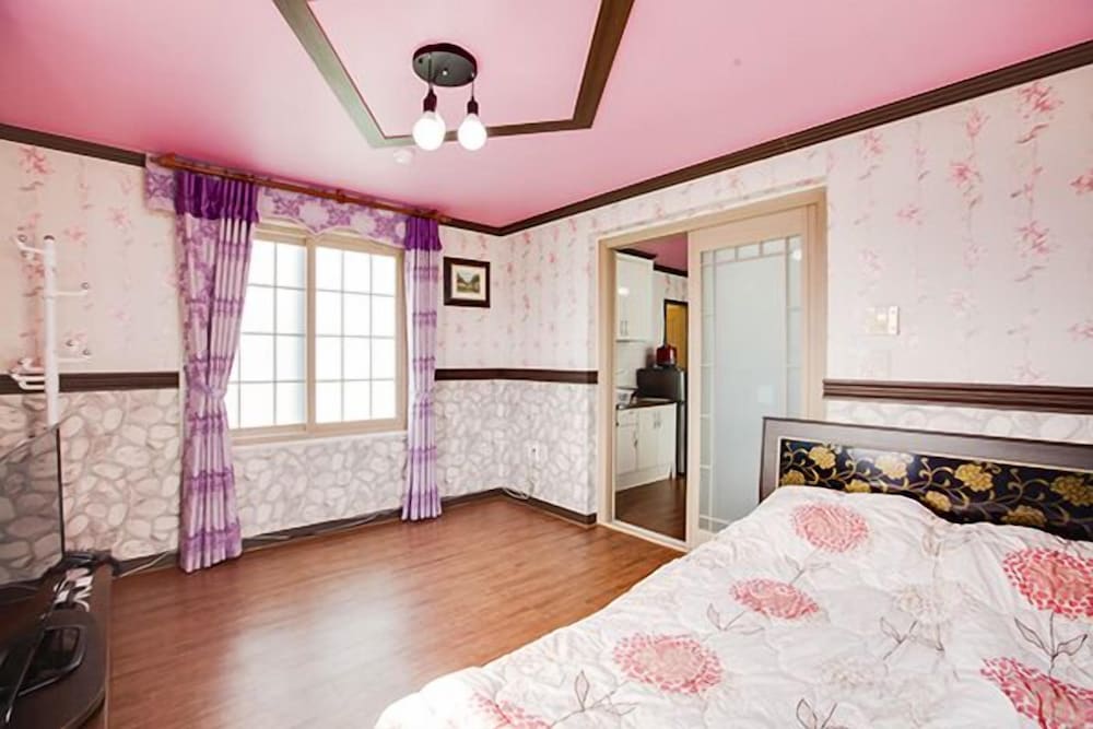 Jeju Green Beach Pension view 4