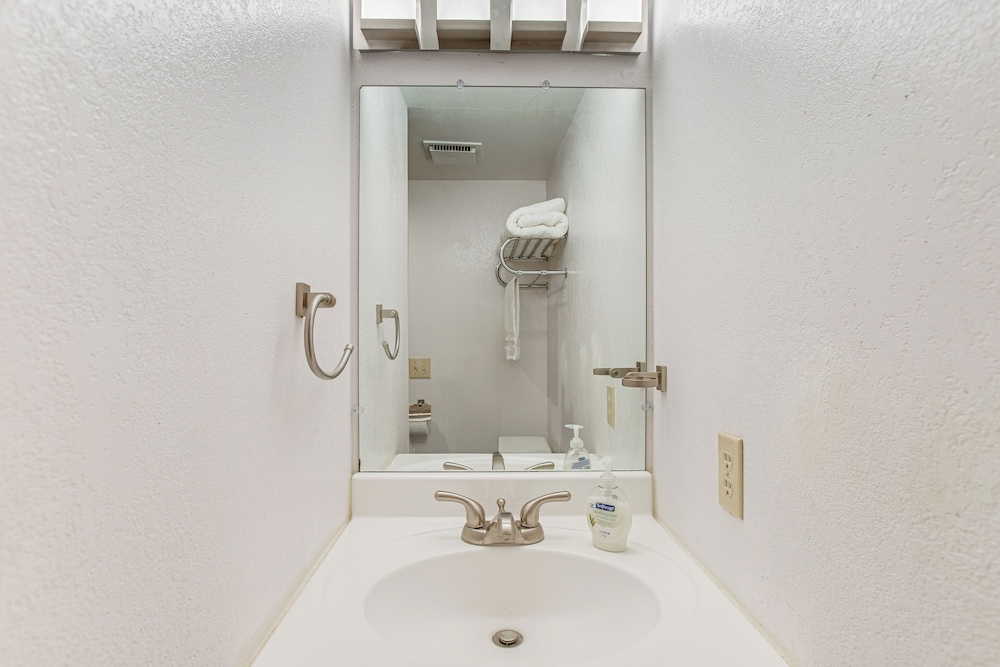 5 Mi to Winter Park Resort: Unit w/ Pool & Hot Tub