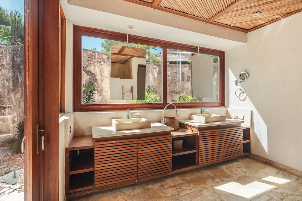 Warm 2BR Bungalow w Pool Backyard in Cap Cana