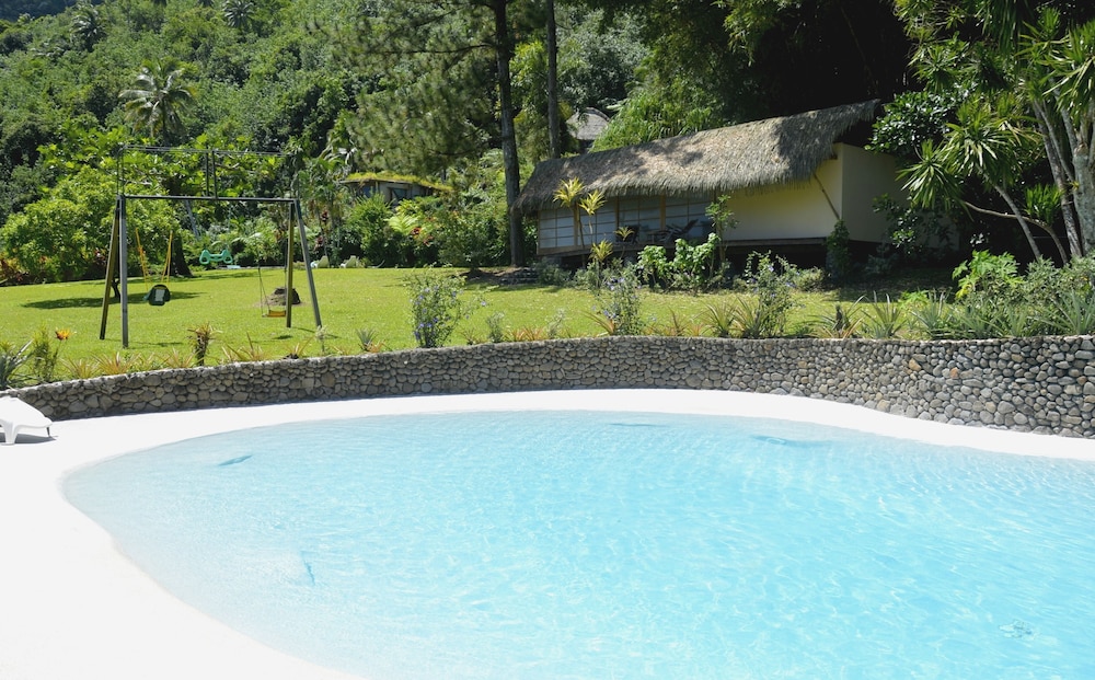 Vanira Lodge