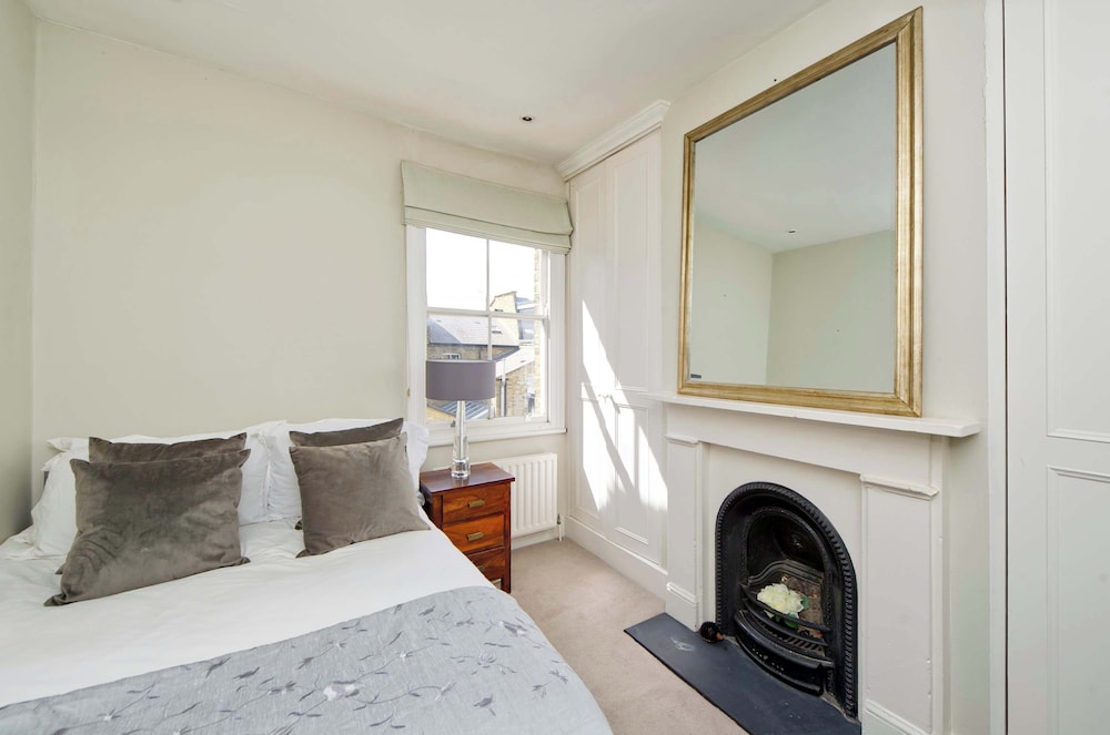 Stunning 3 bed Home With Garden - Wandsworth