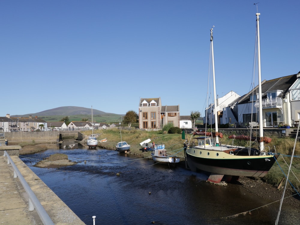 Harbour Retreat