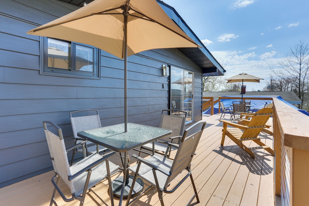 Walk to Kauneonga Lake: Home w/ Deck & Grill