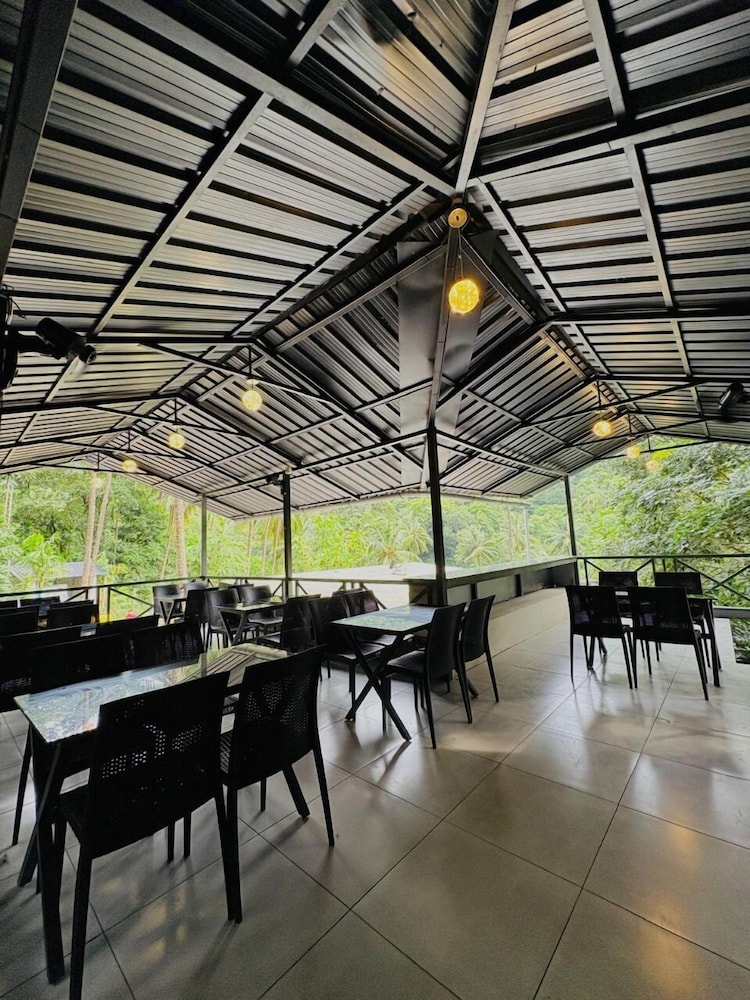 Vayalada Garden resort