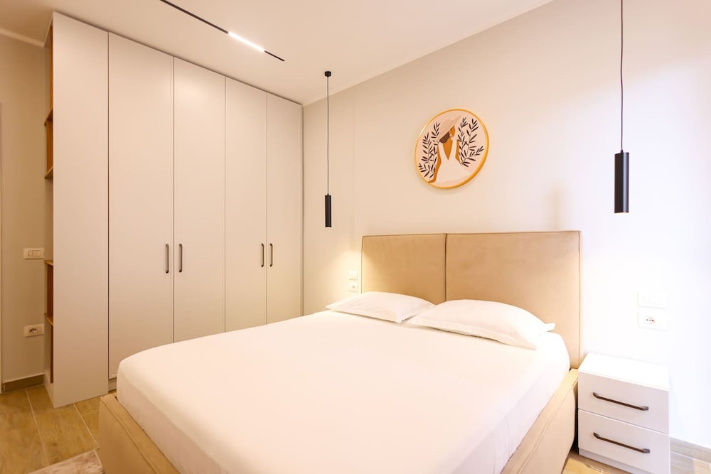 Grandstay Urban Two in Durr s