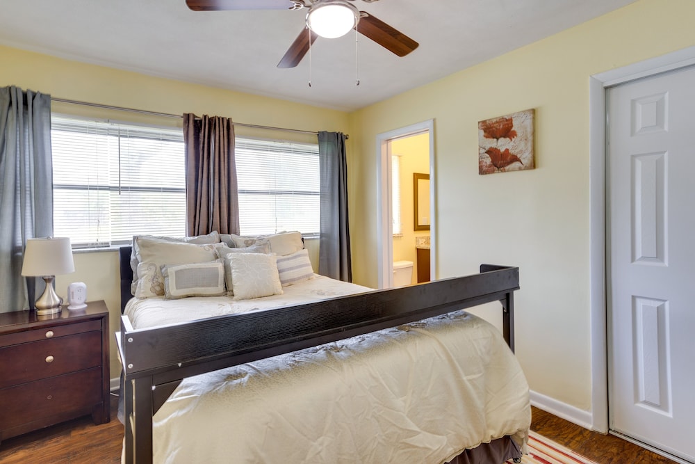 West Palm Beach Vacations - Tropical Florida Abode w/ Pool  Screened-in Patio - Property Image 2