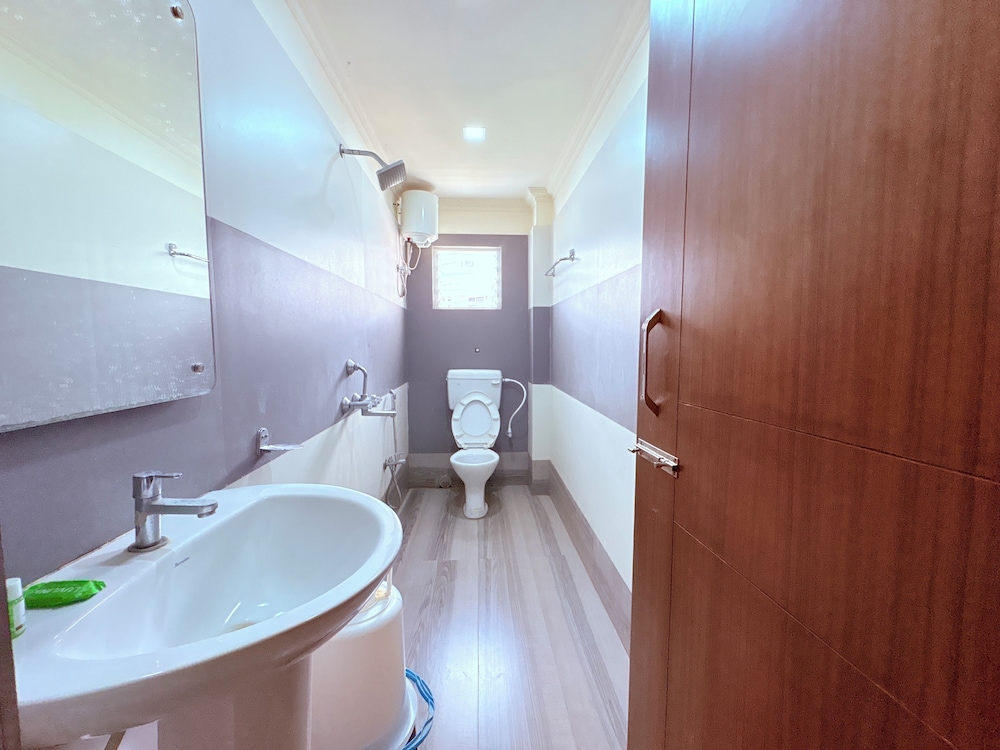Hotel Jairam Way Bay