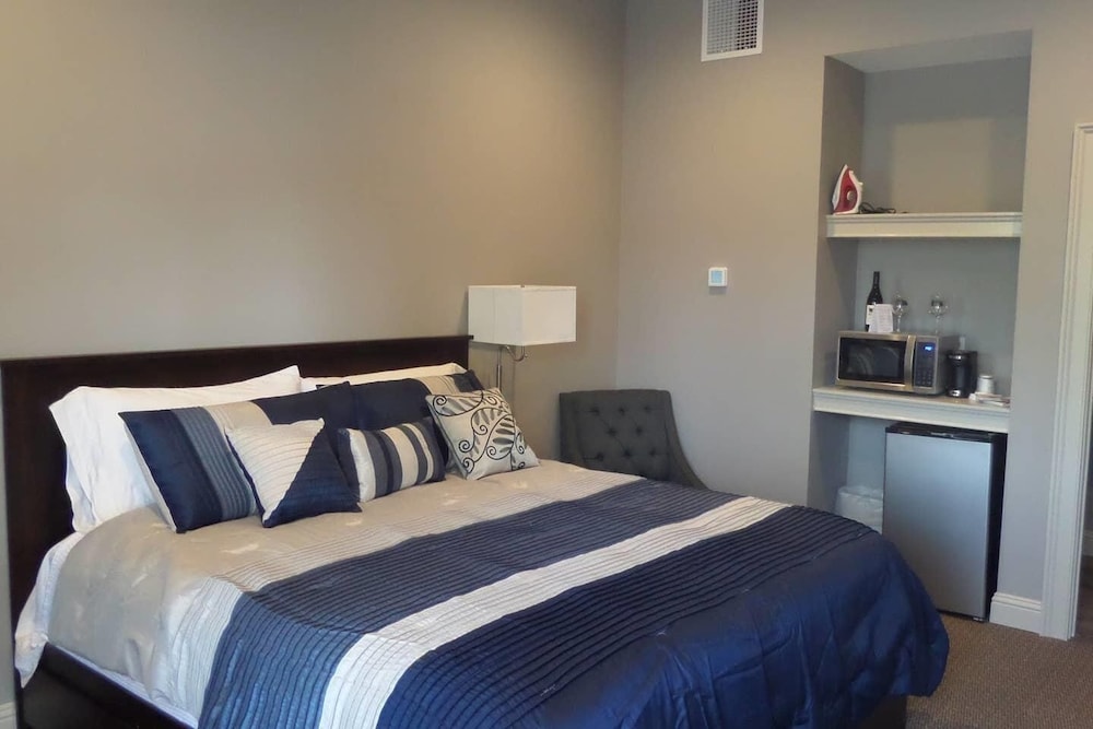 The Inn at Elijah McLeans view 2