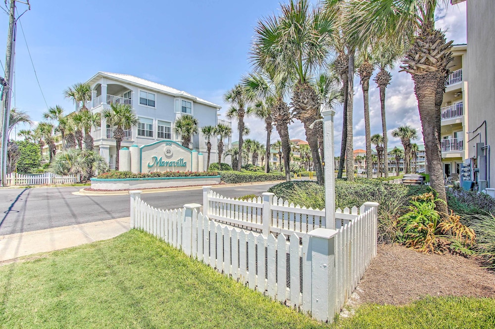 Beach & Pool Access: Family-friendly Miramar Condo