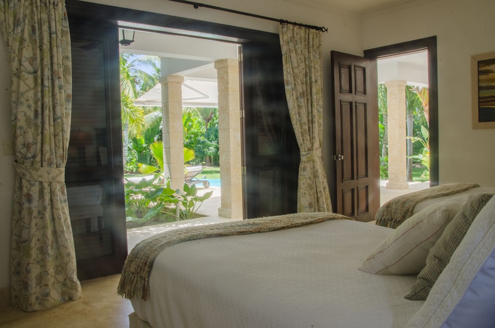 Luxury Villas at Tortuga Bay