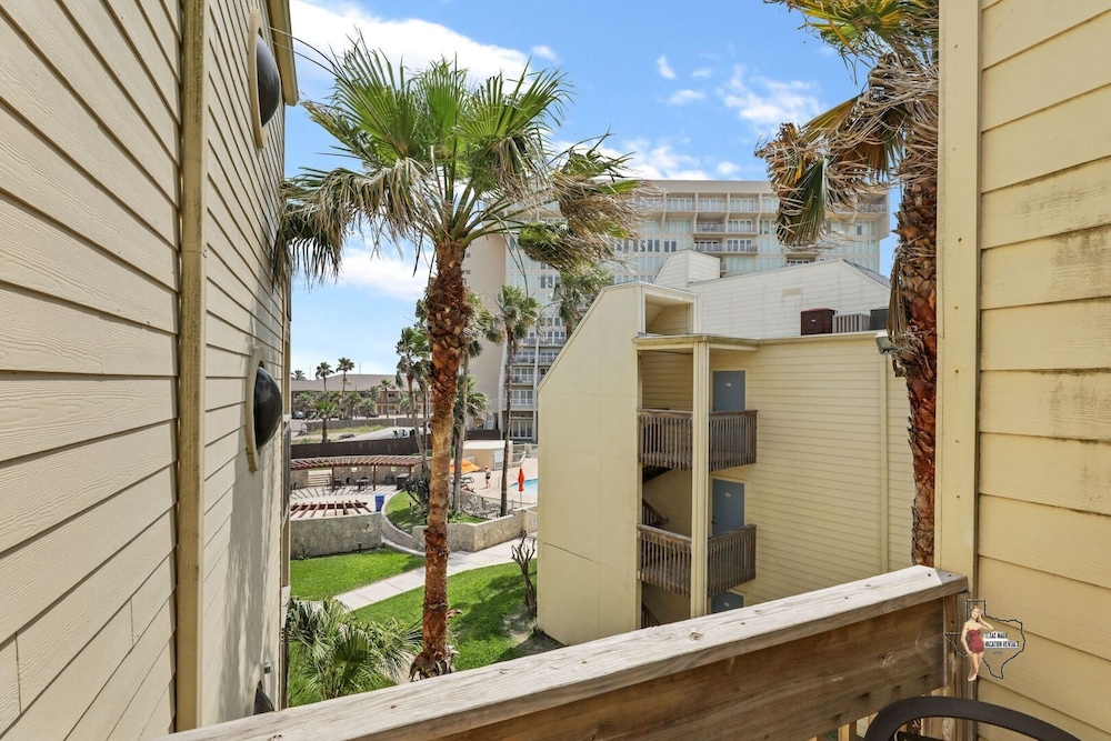 Bahia Mar Solare Resort Condos