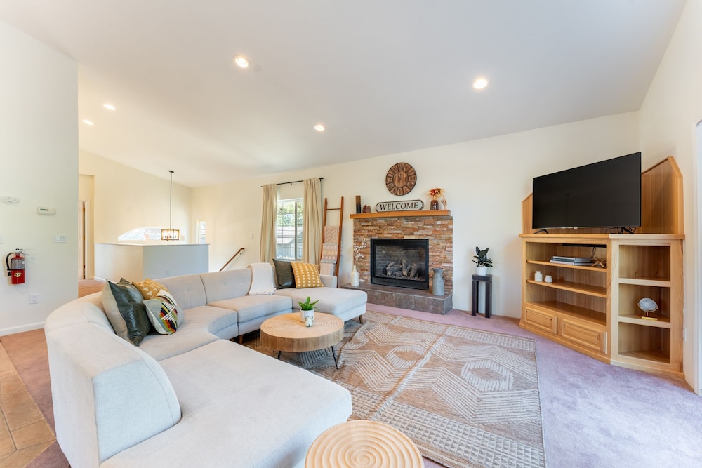 Blitzen by Avantstay Pet-friendly Tahoe Retreat