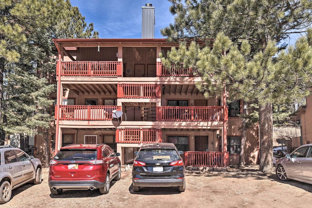 Angel Fire Condo w/ Fireplace < 1 Mi to Ski Resort view 2