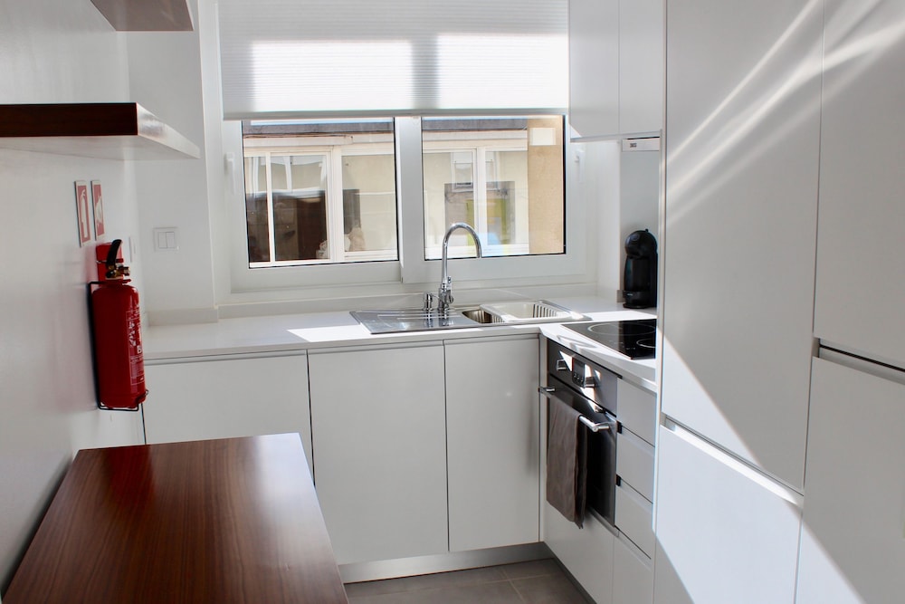 Apartment Balcony and River View in Alfama view 5