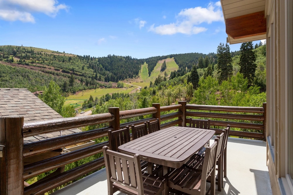 Trail's End Lodge at Deer Valley Resort - Four Bedroom Residence with Spa #18 4 Condo