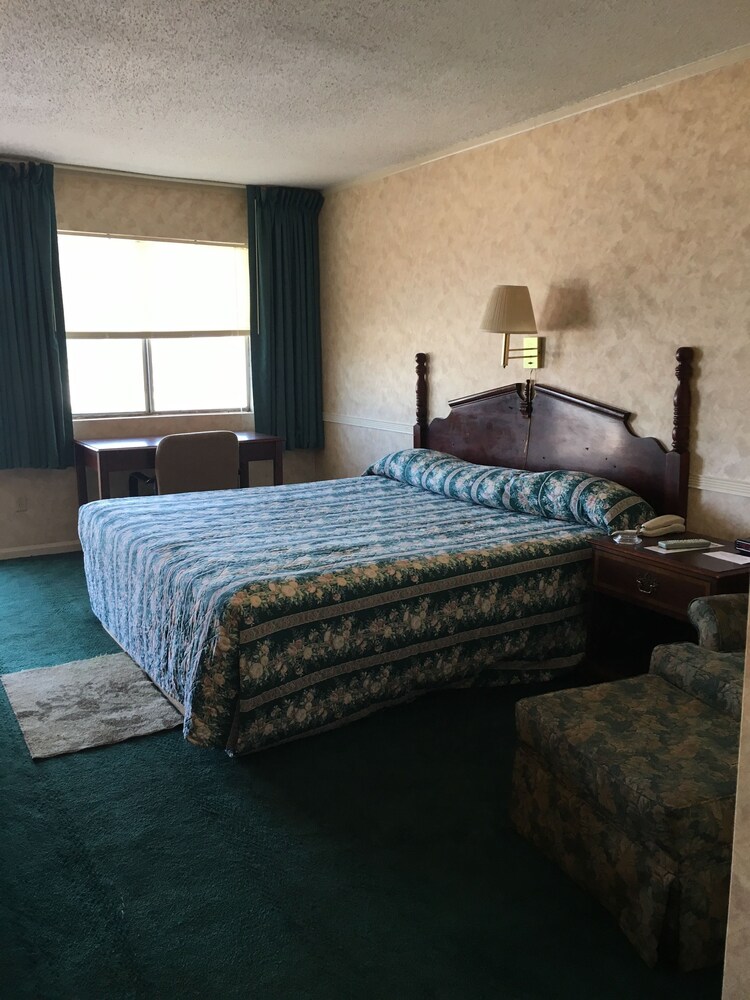 McCaig Motel