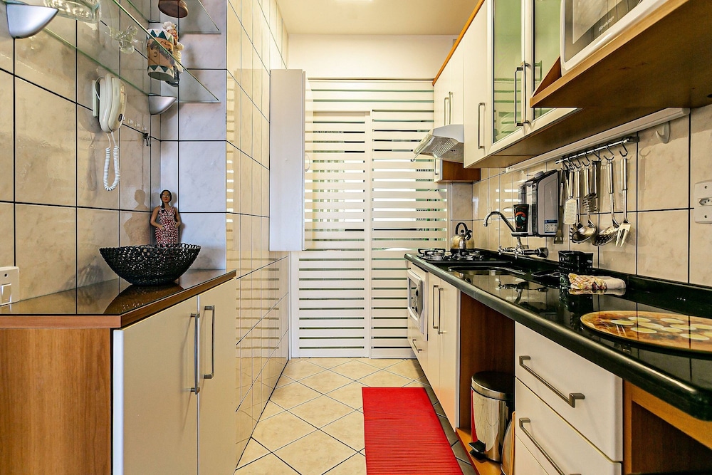 Apt w Balcony and Barbecue 260m Praia Brava Coi302