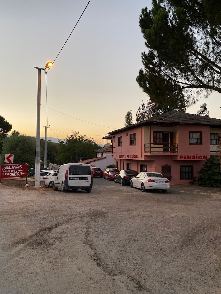 Elmas Restaurant ve Pansiyon view 3