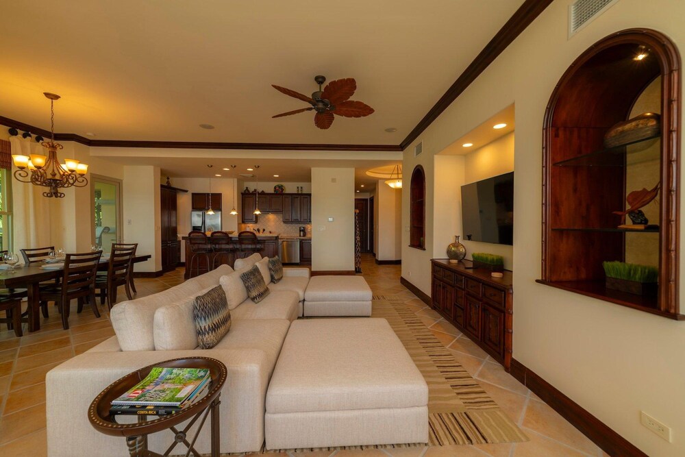Marbella 6C 3 bed 3 1 2 Bath Ocean View