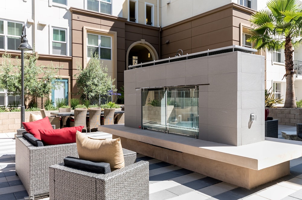 Bluebird Suites in Silicon Valley