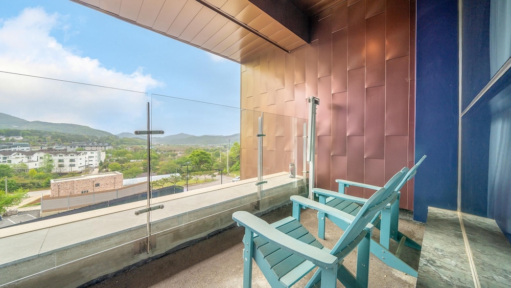 Yangpyeong Agit Analogue Cultural Resort