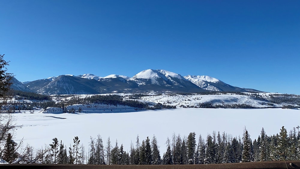 Anchorage West Condos Building 10, Unit #105
