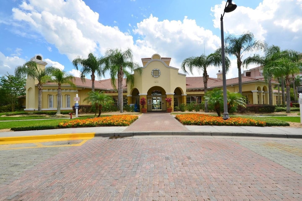 Newly Renovated, Beautiful 2bd/2ba Condo #2vc500