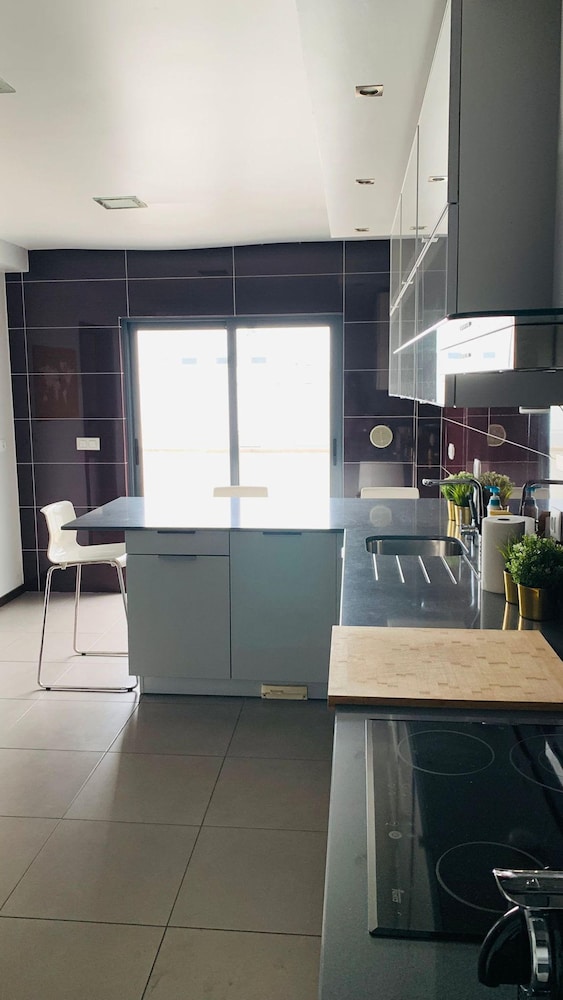 Modern Flat Near Lisbon