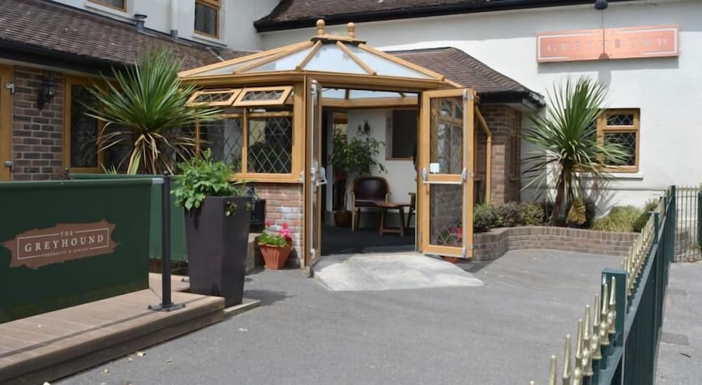 The Greyhound - Winterborne Kingston