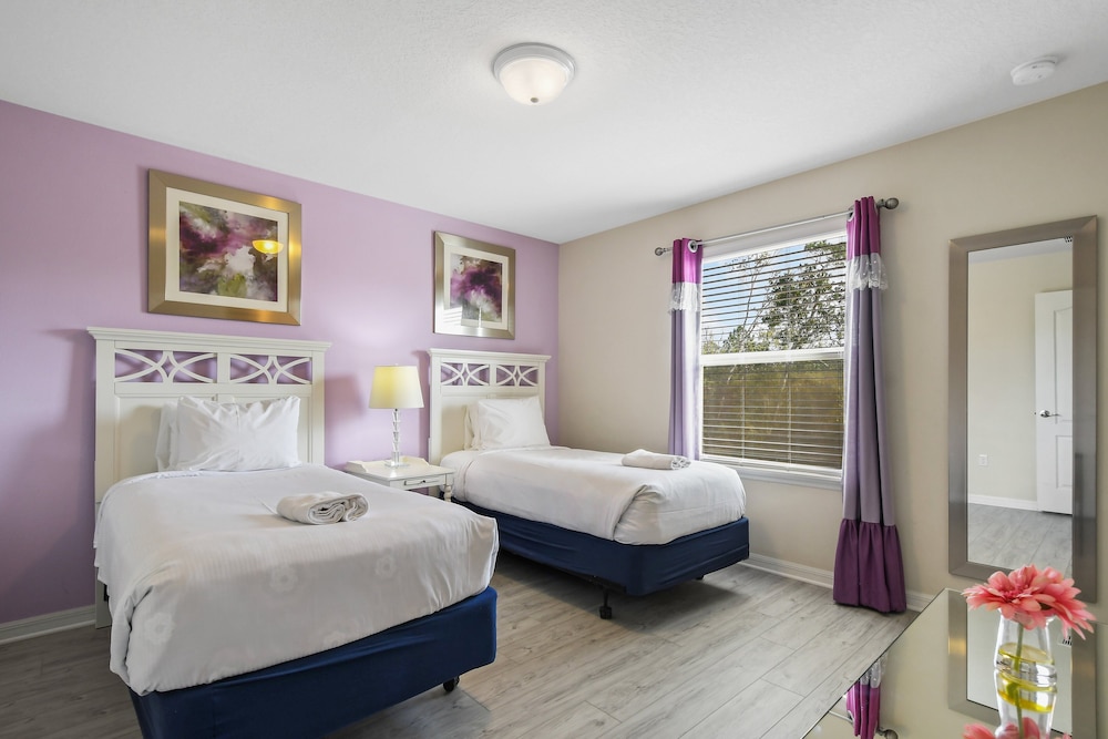 Ultimate 8BR Family Fun in Resort Near Disney!