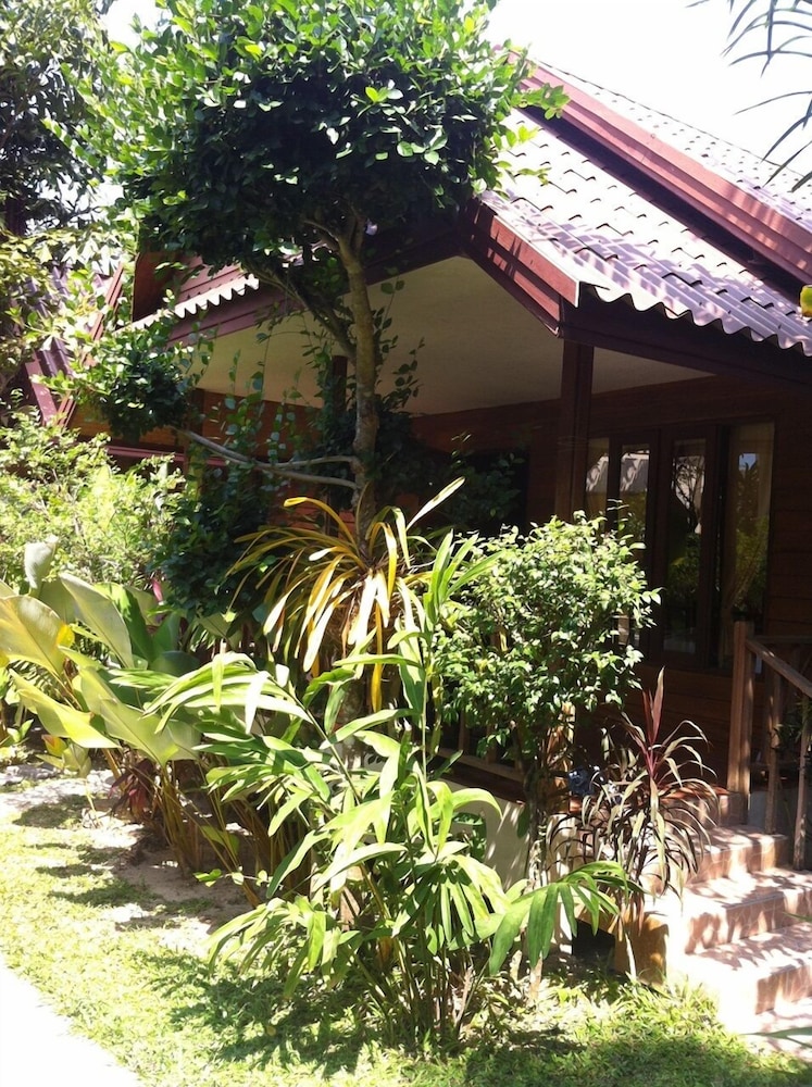 Haad Yao Sunset Bungalow