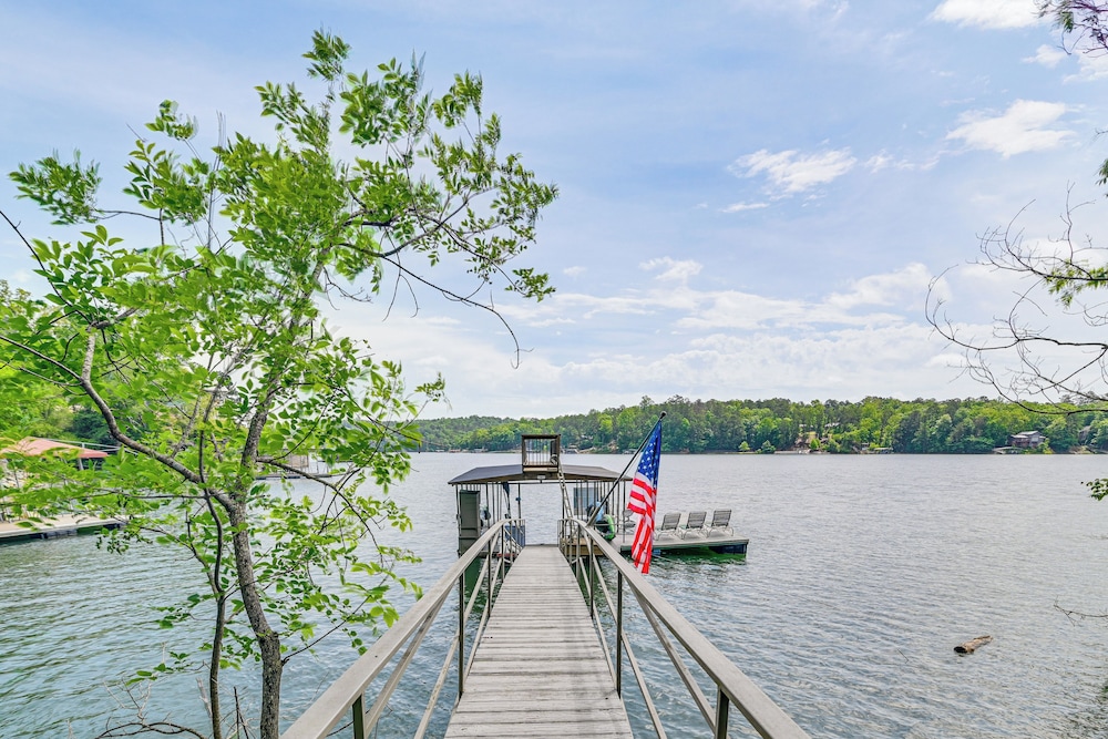 Upscale Getaway on Smith Lake w/ Boat Dock