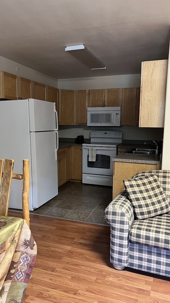 Denali Rainbow Village RV Park and Motel